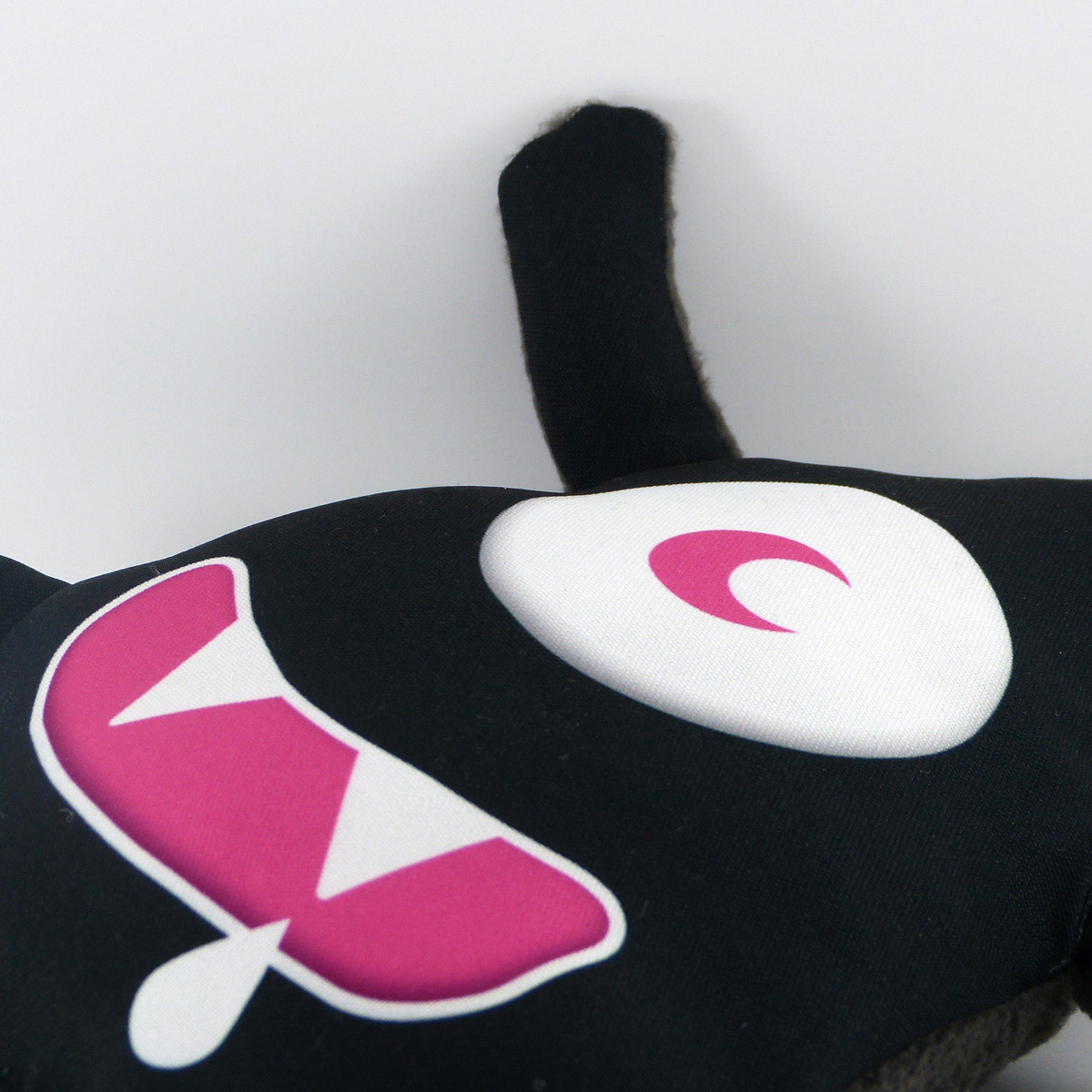 logotip plush monstrcool by Manito/Maneeto
