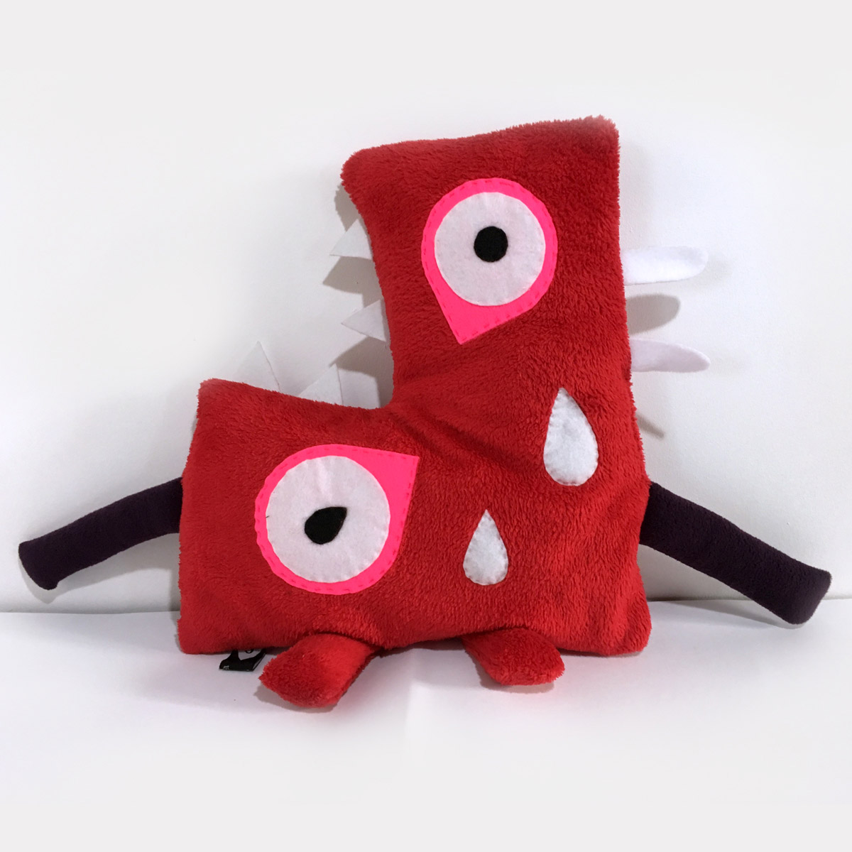Roya plush monstrcool by Manito/Maneeto