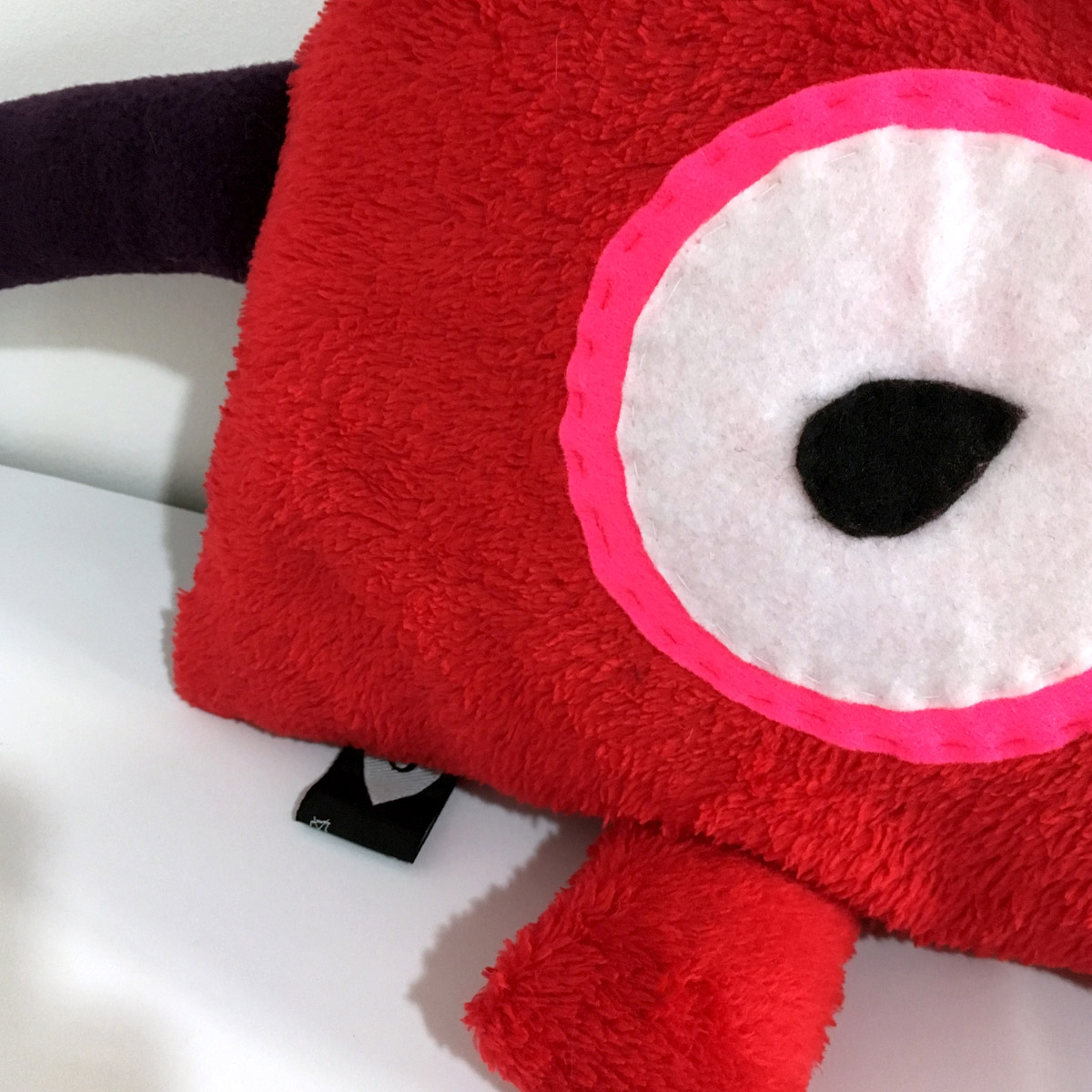 Roya plush monstrcool by Manito/Maneeto